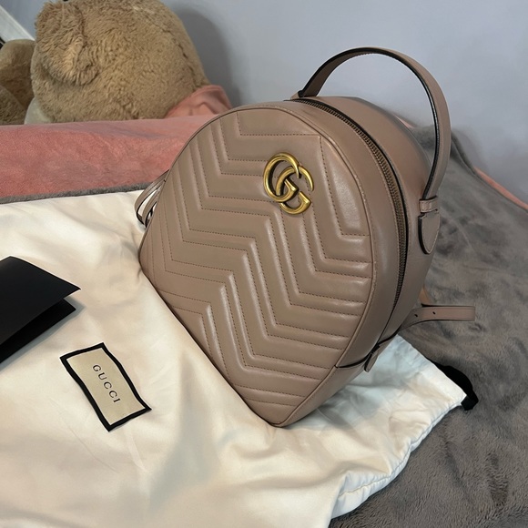 Gucci marmont backpack - Picture 1 of 9